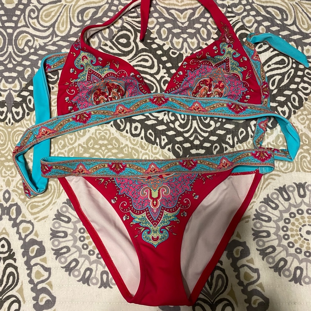 Victoria’s Secret bikini